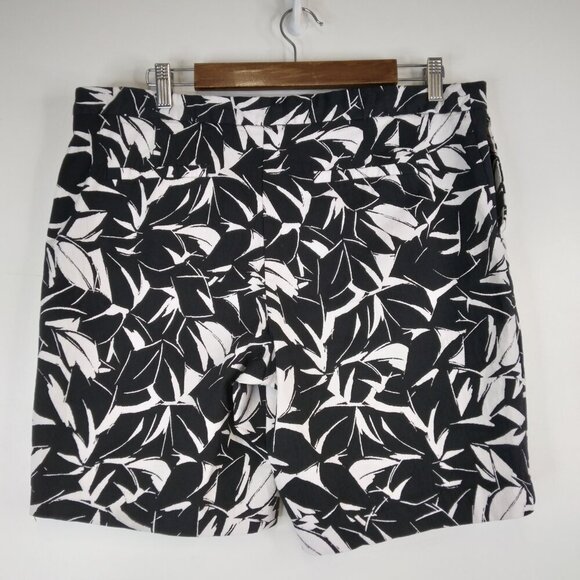 Mario Serrani Comfort Stretch Tummy Control Black and White Short Size 16 - Picture 10 of 11